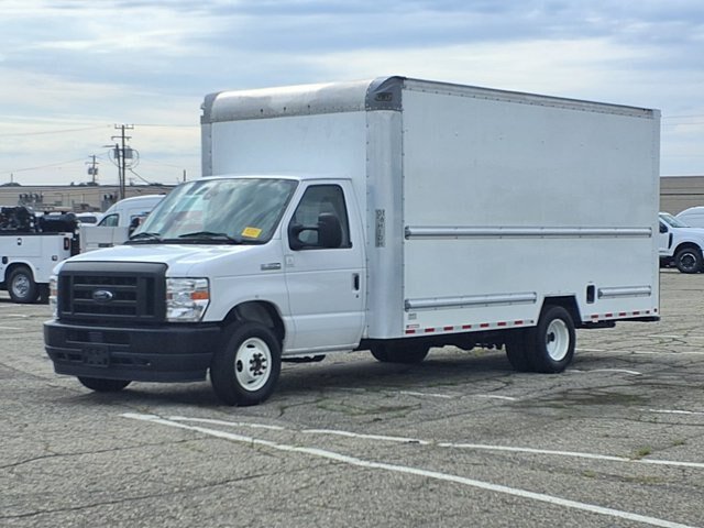 Certified 2022 Ford E-350 and Econoline 350 Super Duty RWD image 34