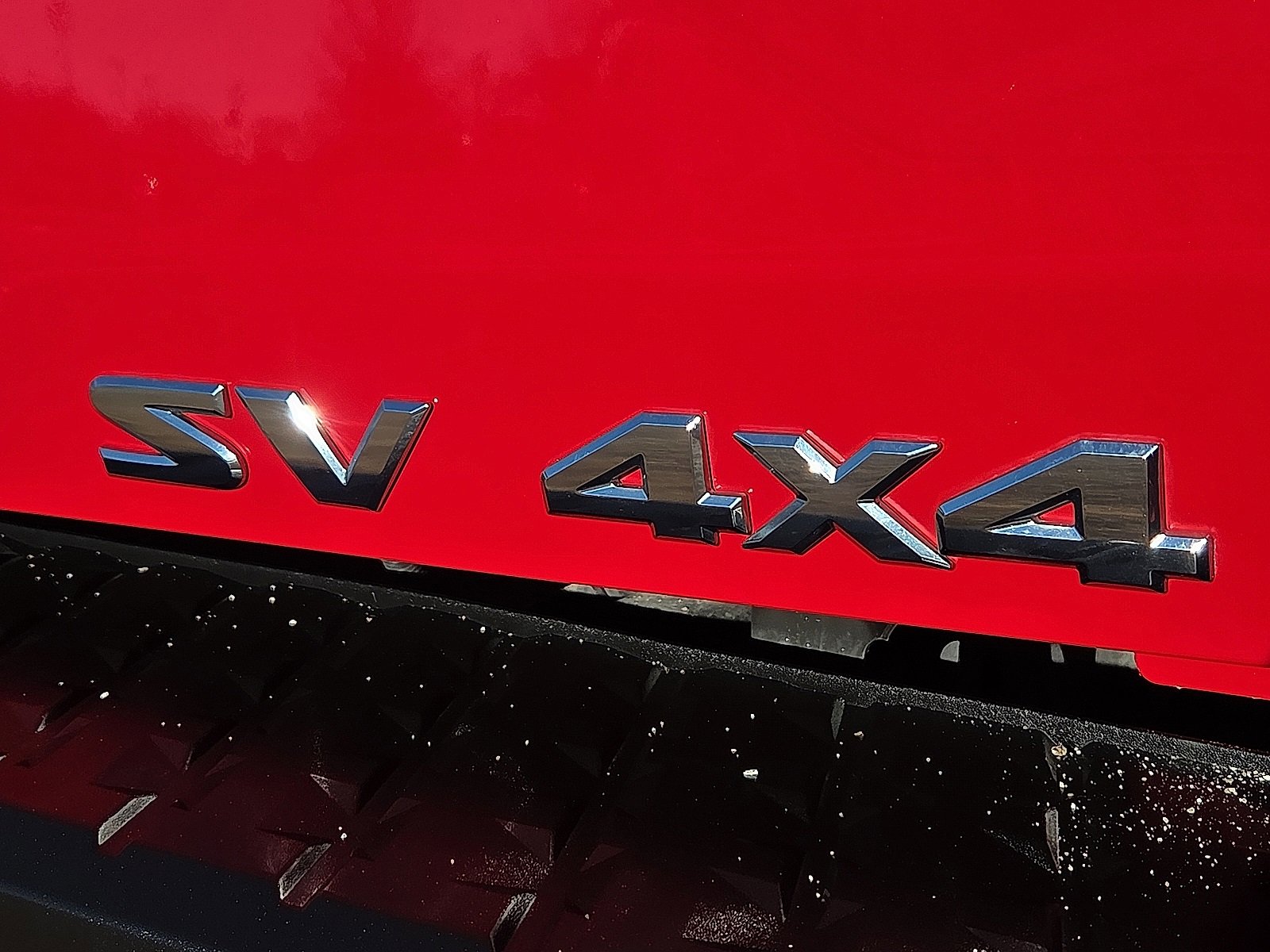 Used 2024 Nissan Titan SV image 9