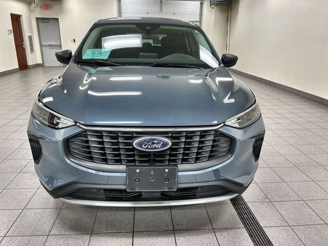 Certified 2025 Ford Escape Active w/ Cold Weather Package AWD/4WD image 2