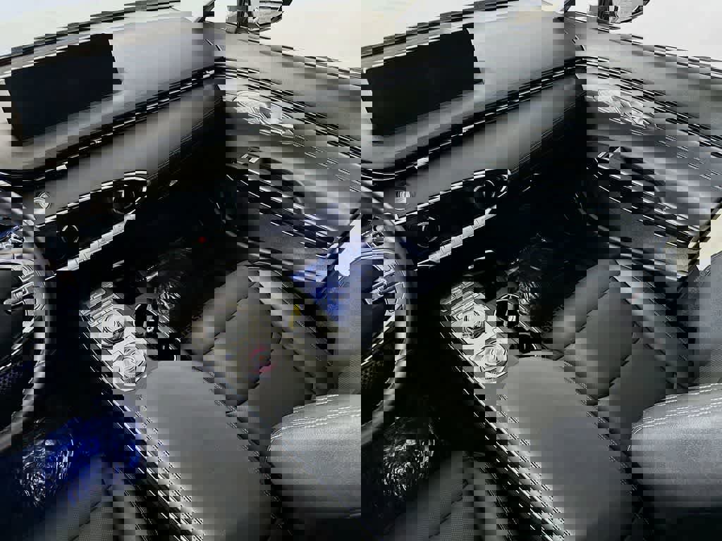 Used 2025 Genesis GV70 2.5T image 14