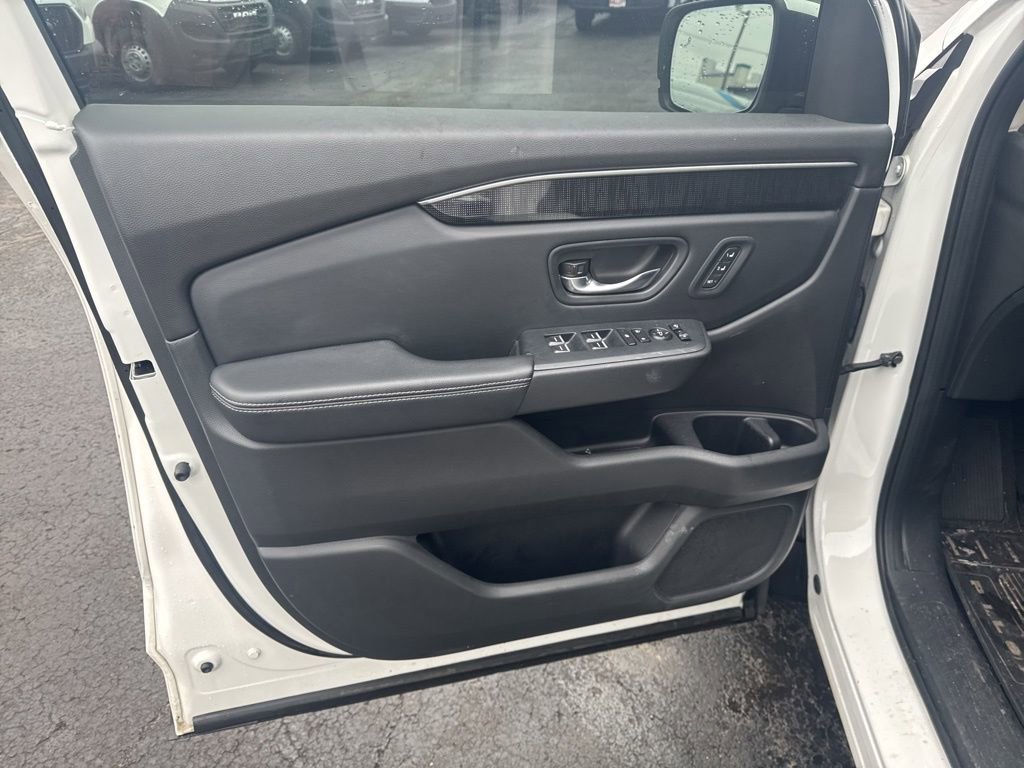 Used 2023 Honda Pilot Elite image 9