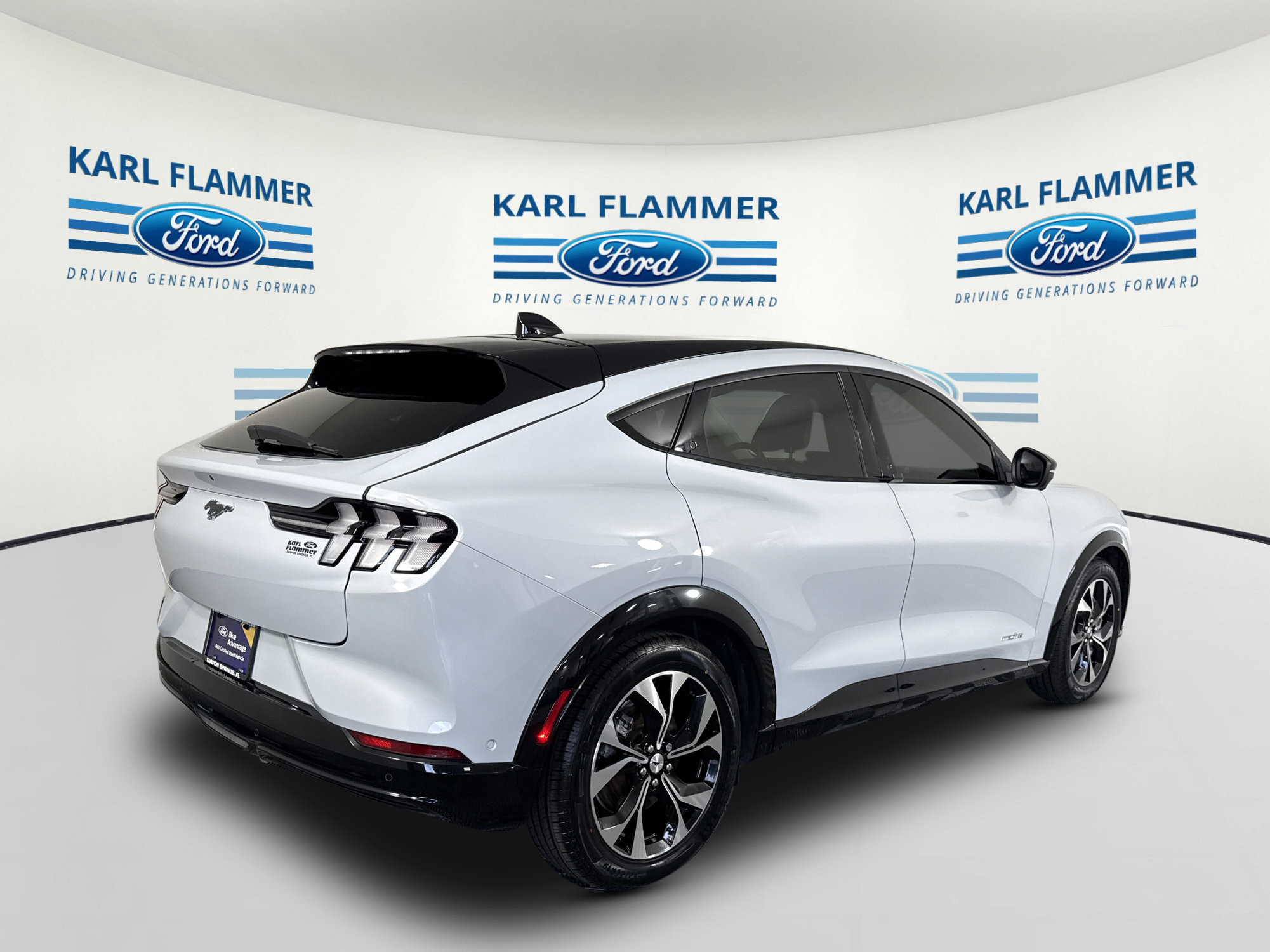 Certified 2022 Ford Mustang Mach-E Premium RWD image 3