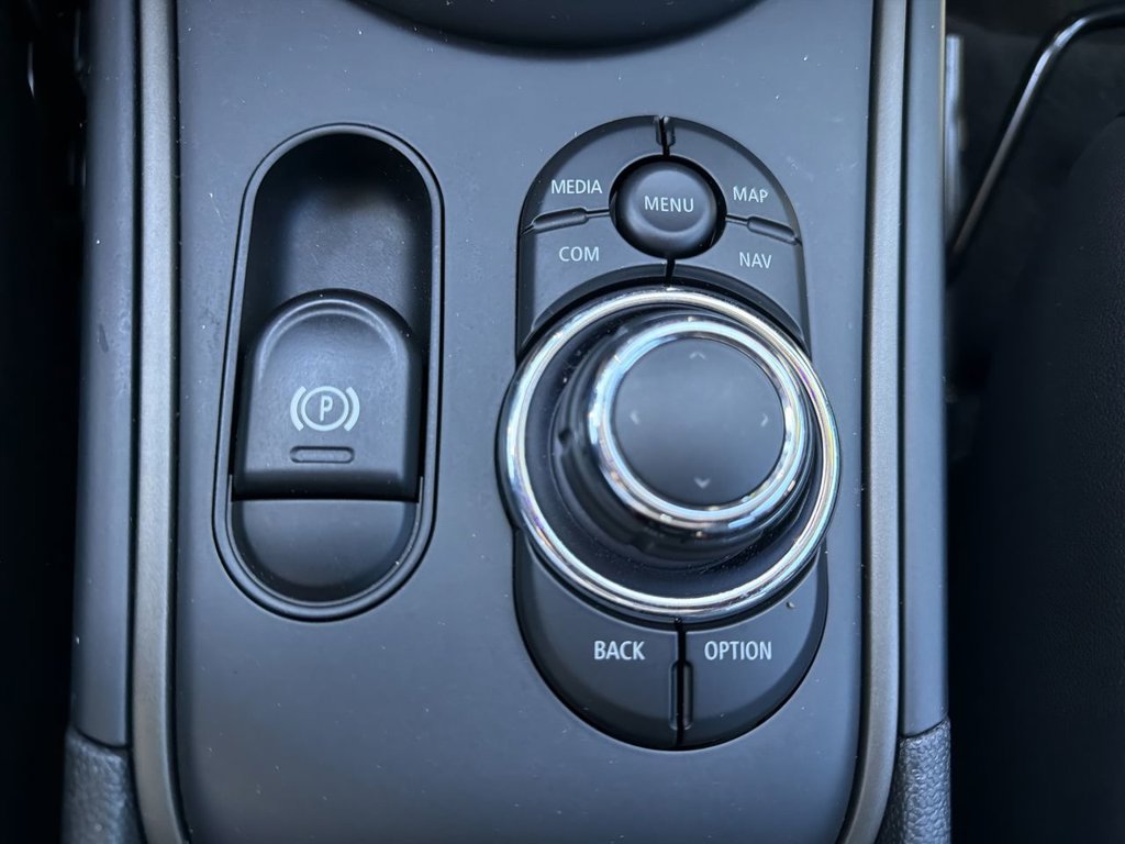 Used 2024 MINI Cooper Countryman S FWD image 32