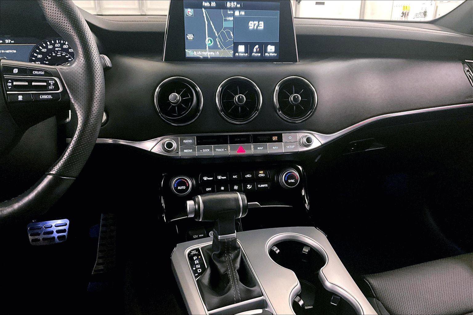 Used 2019 Kia Stinger GT1 image 6