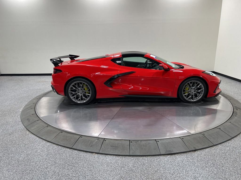 Used 2021 Chevrolet Corvette Stingray w/ Engine Appearance Package image 6