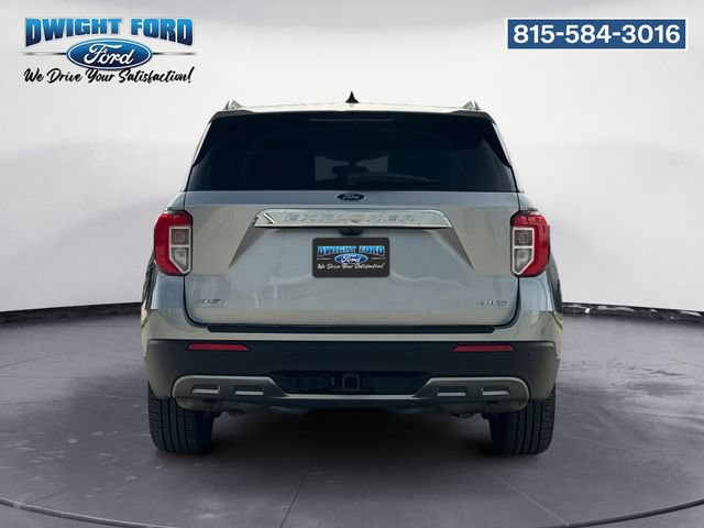 Certified 2022 Ford Explorer XLT w/ Equipment Group 202A AWD/4WD image 4