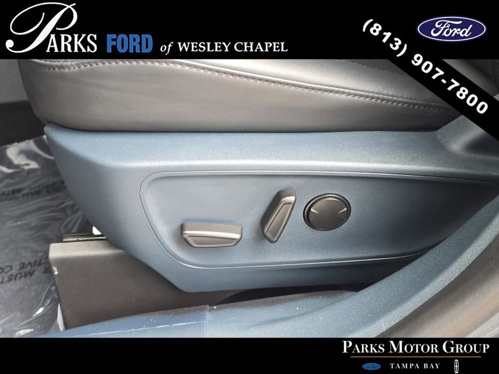 Certified 2024 Ford Maverick Lariat w/ Black Appearance Package FWD image 18