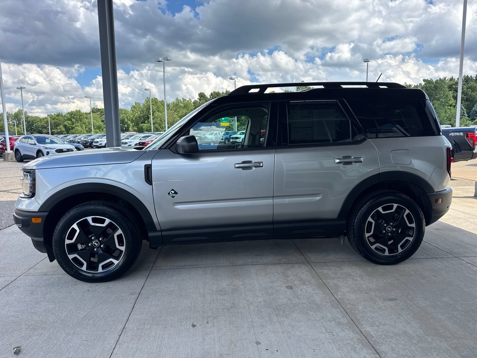 Certified 2023 Ford Bronco Sport Outer Banks AWD/4WD image 4