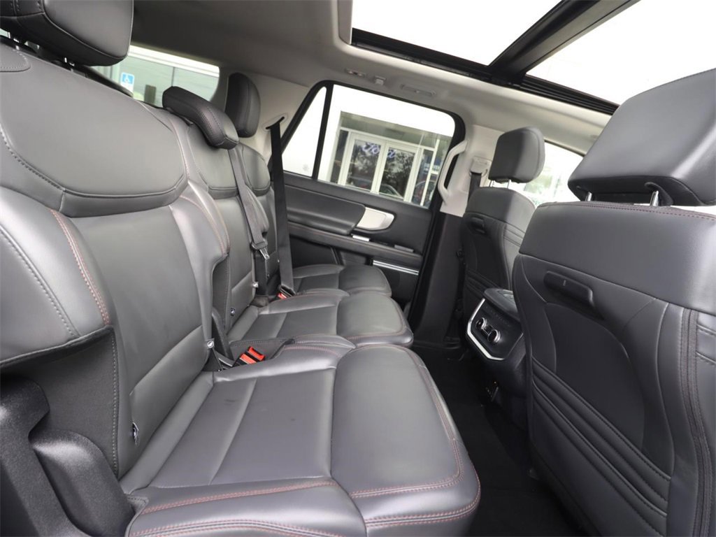 Certified 2025 Ford Expedition Max Active image 24