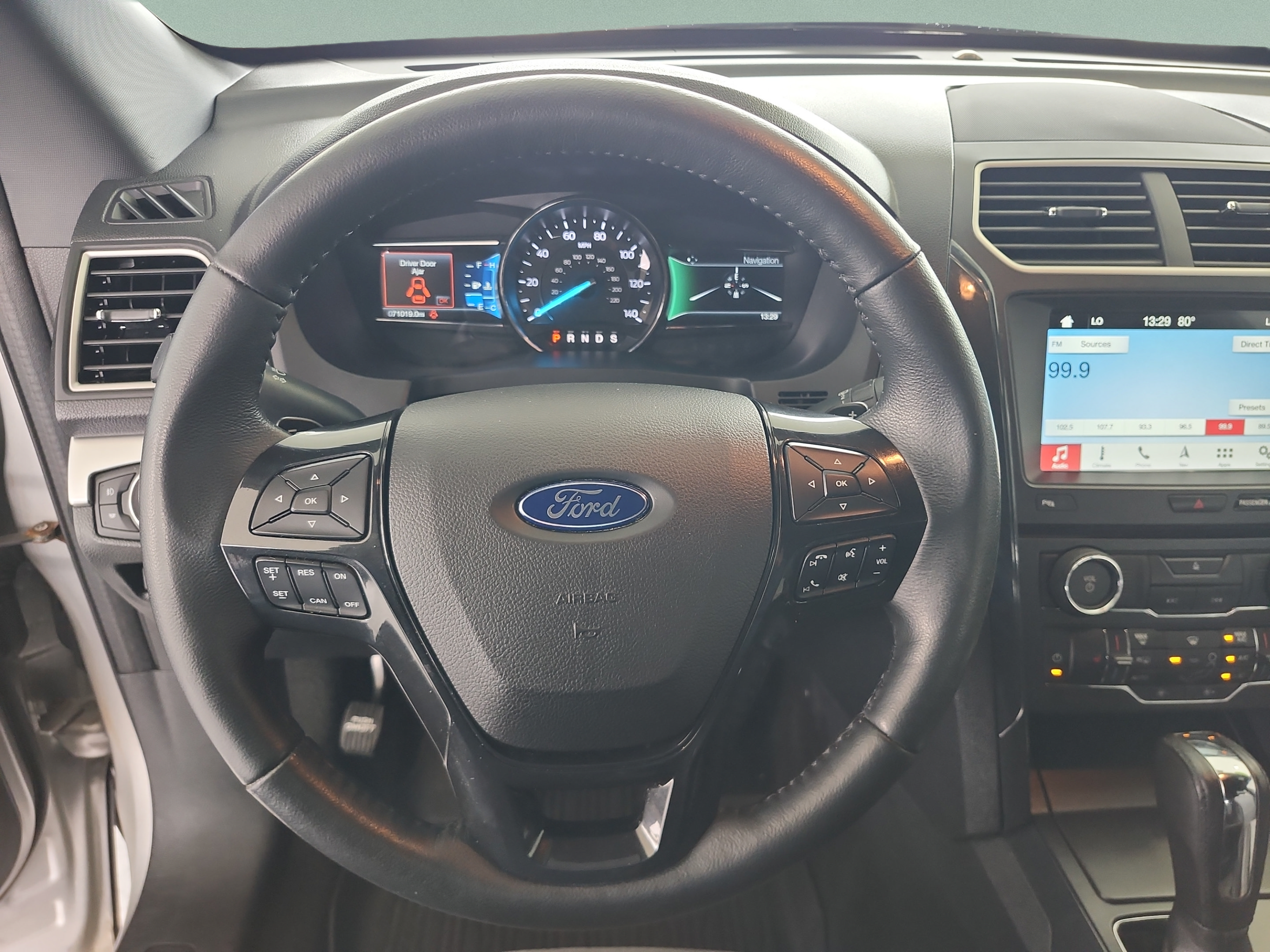 Certified 2017 Ford Explorer XLT w/ Equipment Group 202A AWD/4WD image 9