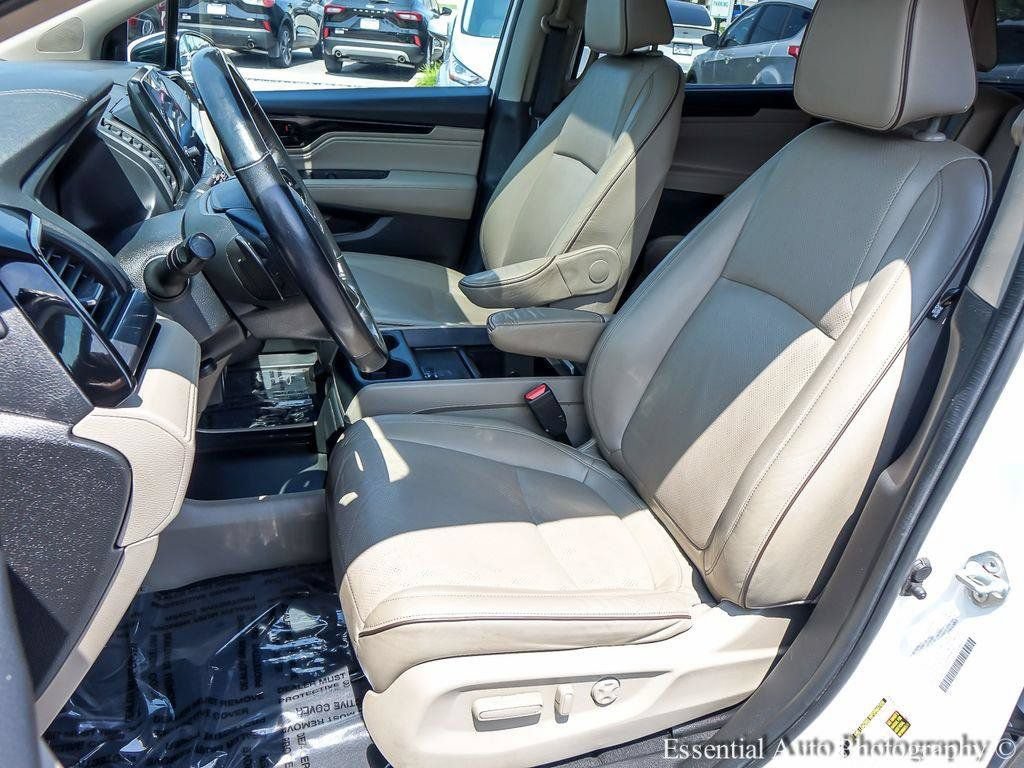 Used 2023 Honda Odyssey Elite image 9