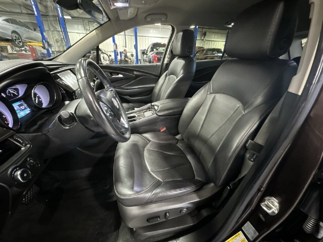 Used 2020 Buick Envision Essence FWD image 17