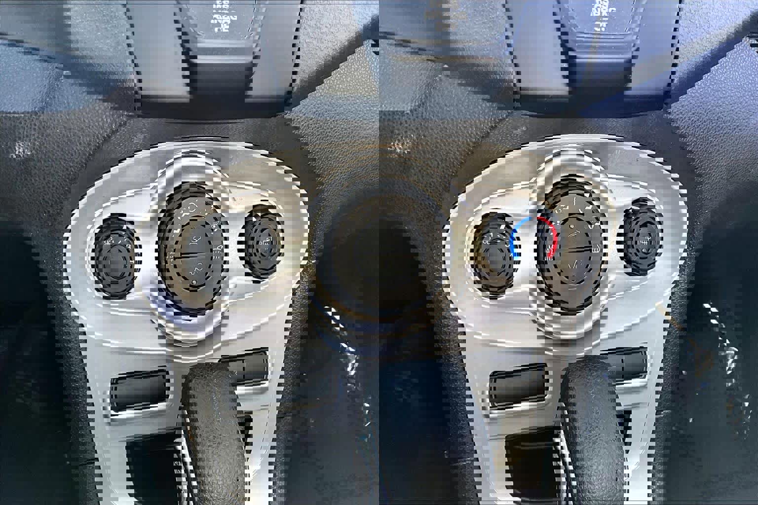 Certified 2017 Ford Fiesta SE image 33