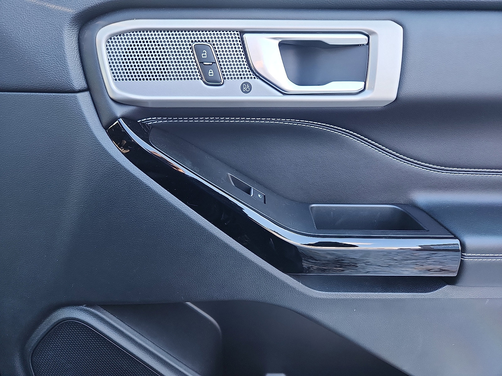 Certified 2022 Ford Explorer ST w/ Equipment Group 401A image 37