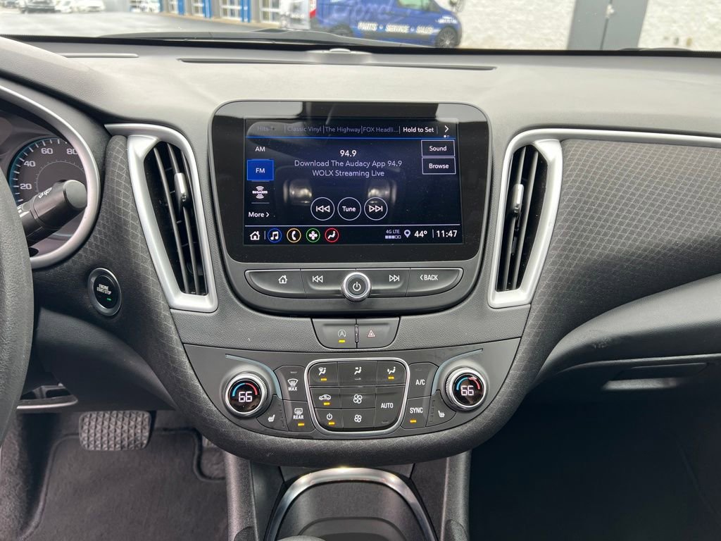 Used 2023 Chevrolet Malibu LT image 17