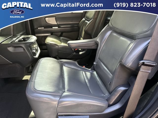 Certified 2025 Ford Expedition Active AWD/4WD image 18