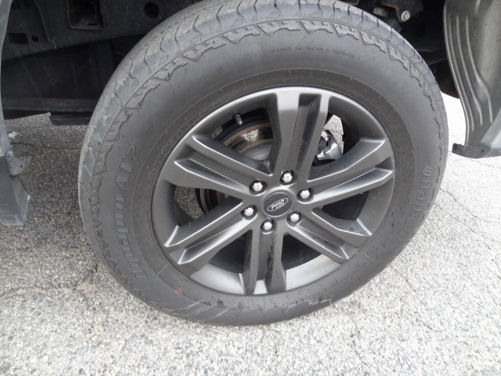 Certified 2022 Ford F150 XLT w/ Equipment Group 302A High image 9