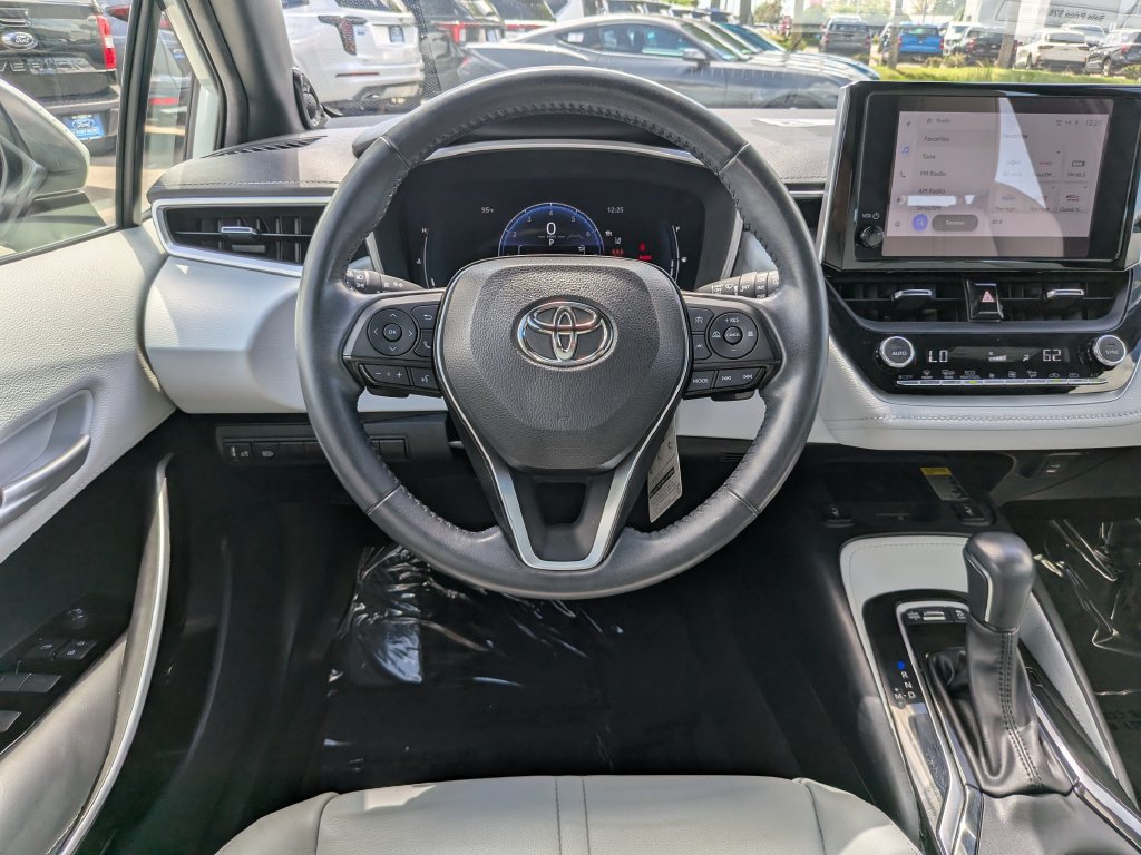 Used 2024 Toyota Corolla XSE FWD image 19