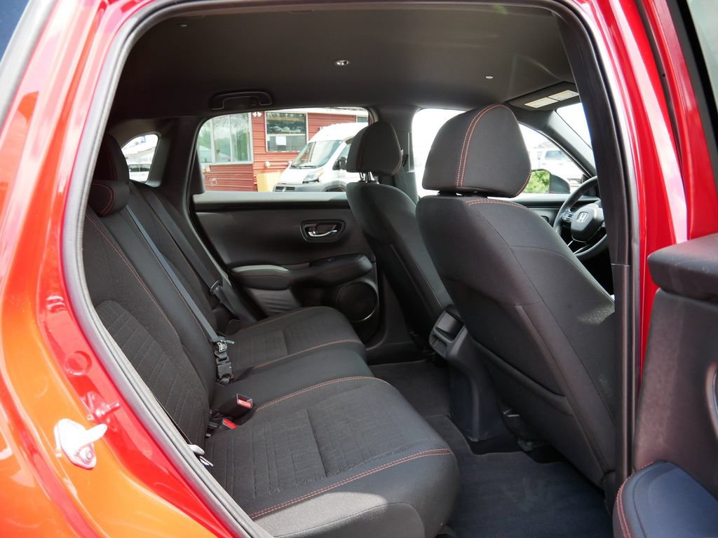 Used 2024 Honda HR-V Sport image 9