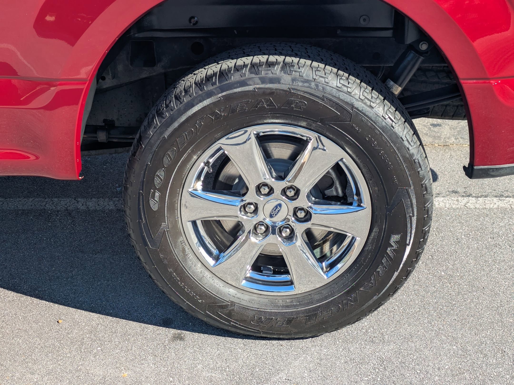 Certified 2019 Ford F150 XLT w/ Equipment Group 302A Luxury image 8