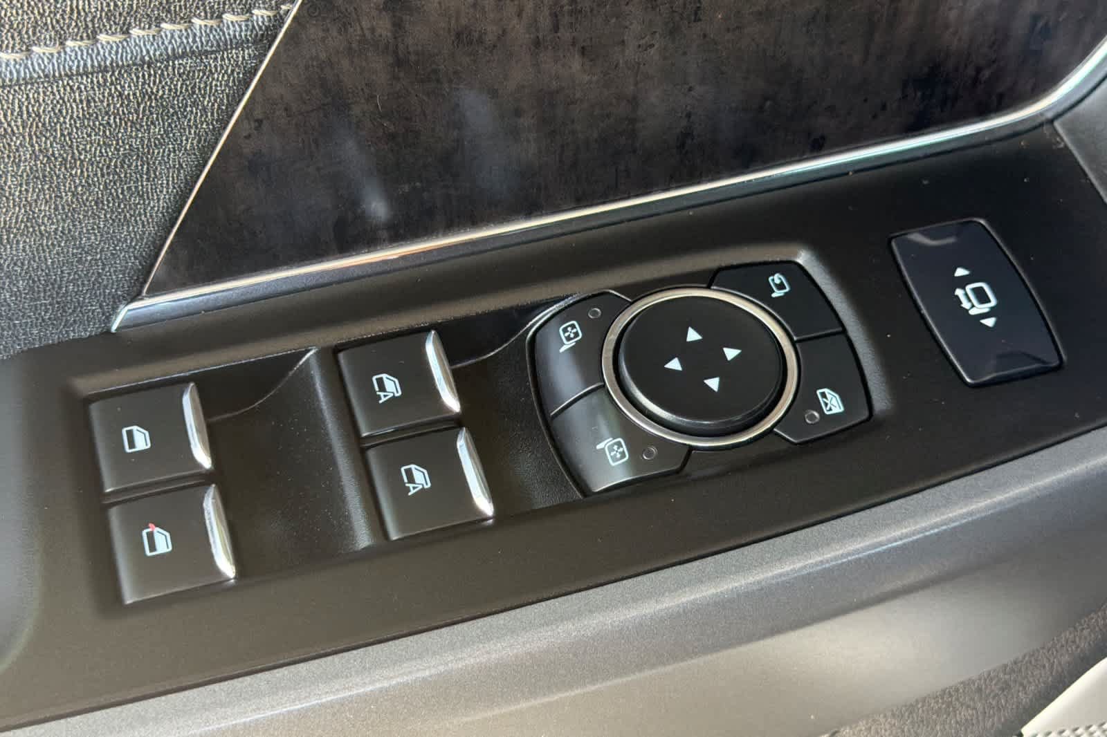 Certified 2023 Ford F350 Lariat w/ Lariat Ultimate Package AWD/4WD image 13