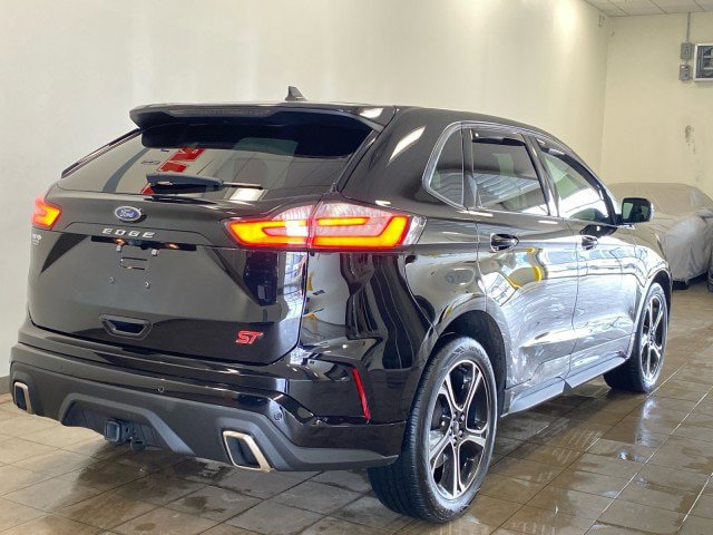 Certified 2023 Ford Edge ST w/ Cargo Accessory Package AWD/4WD image 4