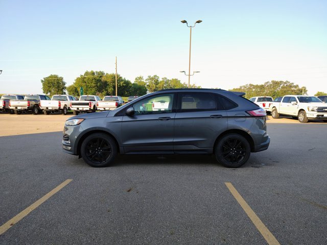 Certified 2022 Ford Edge ST-Line w/ Class II Trailer Tow Package AWD/4WD image 4