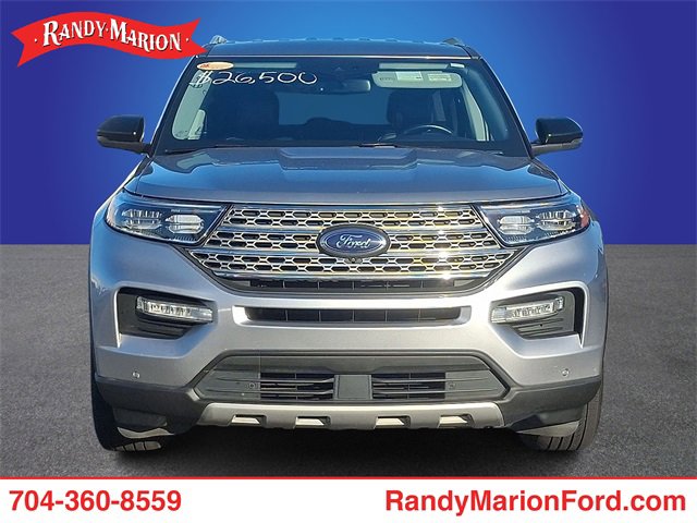 Certified 2022 Ford Explorer Limited w/ Equipment Group 301A image 2
