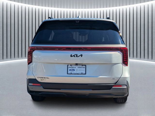 Used 2026 Kia Carnival SX Prestige image 3