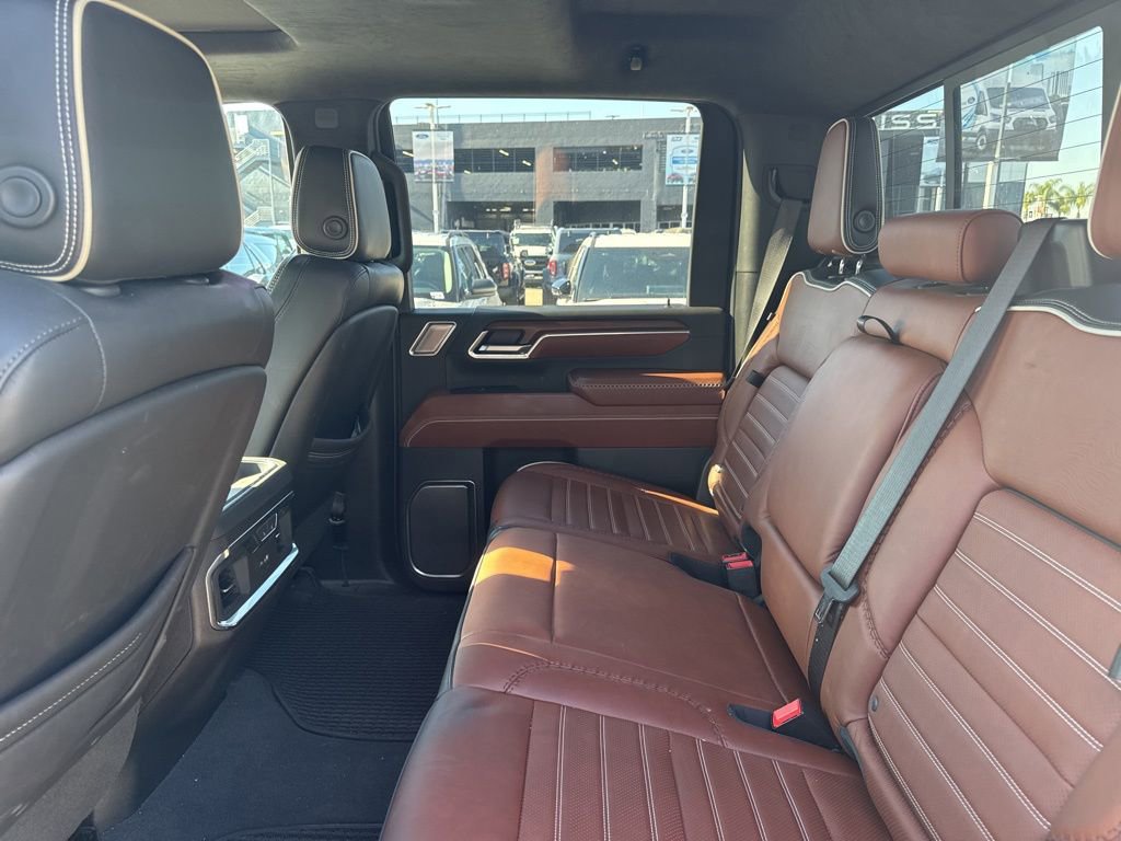 Used 2024 GMC Sierra 2500 Denali Ultimate image 15