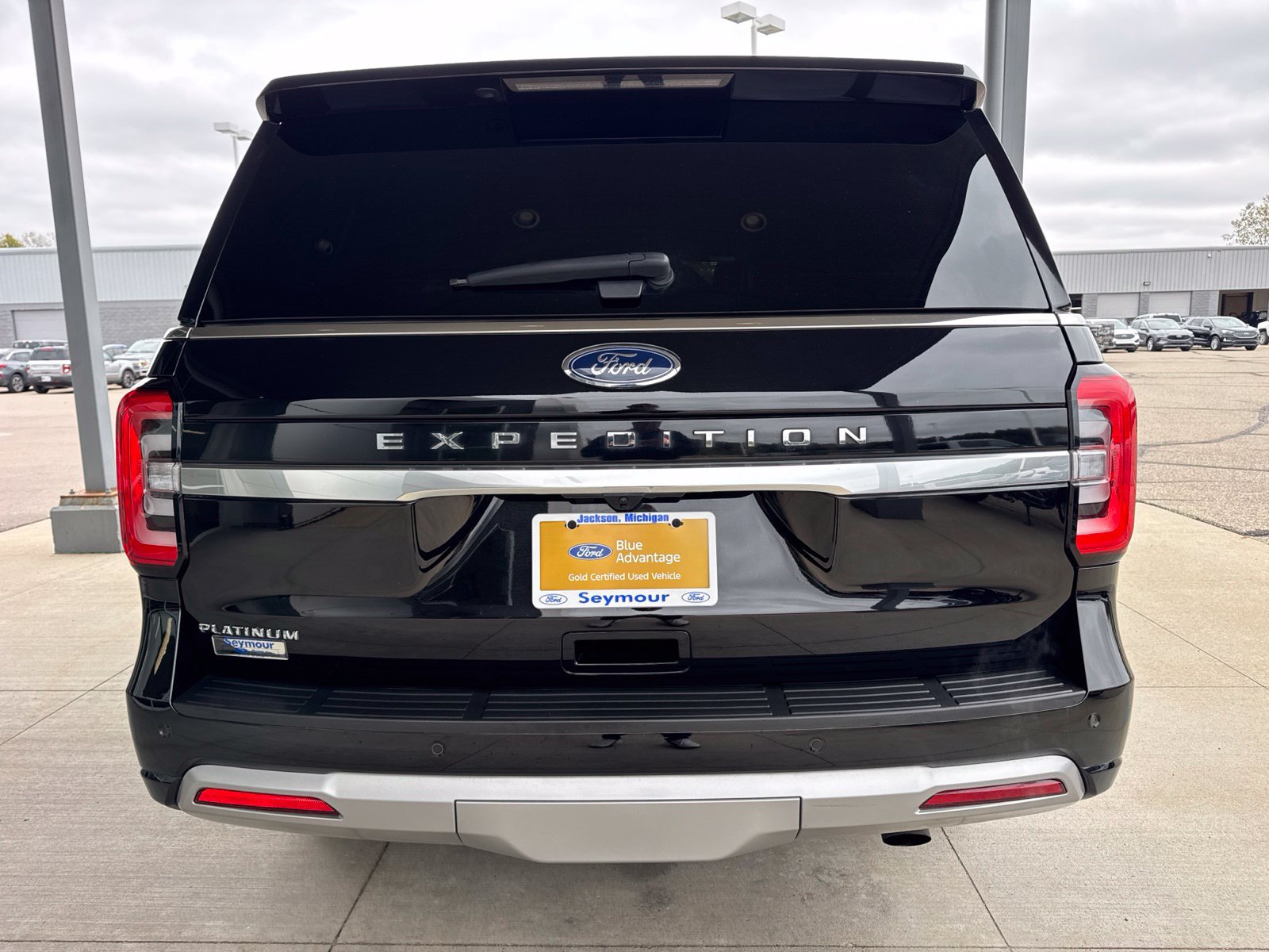 Certified 2024 Ford Expedition Platinum AWD/4WD image 6