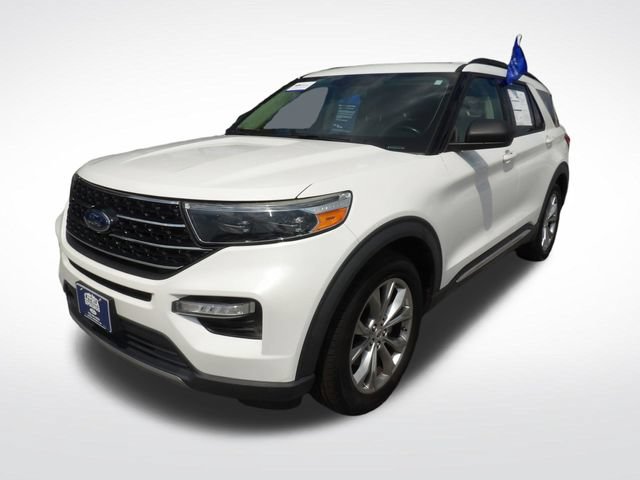 Certified 2021 Ford Explorer XLT w/ Equipment Group 202A RWD image 3