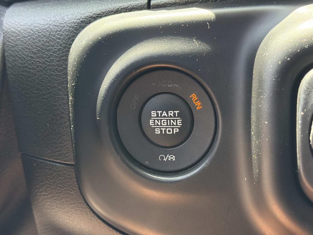 Used 2021 Jeep Gladiator Sport AWD/4WD image 27