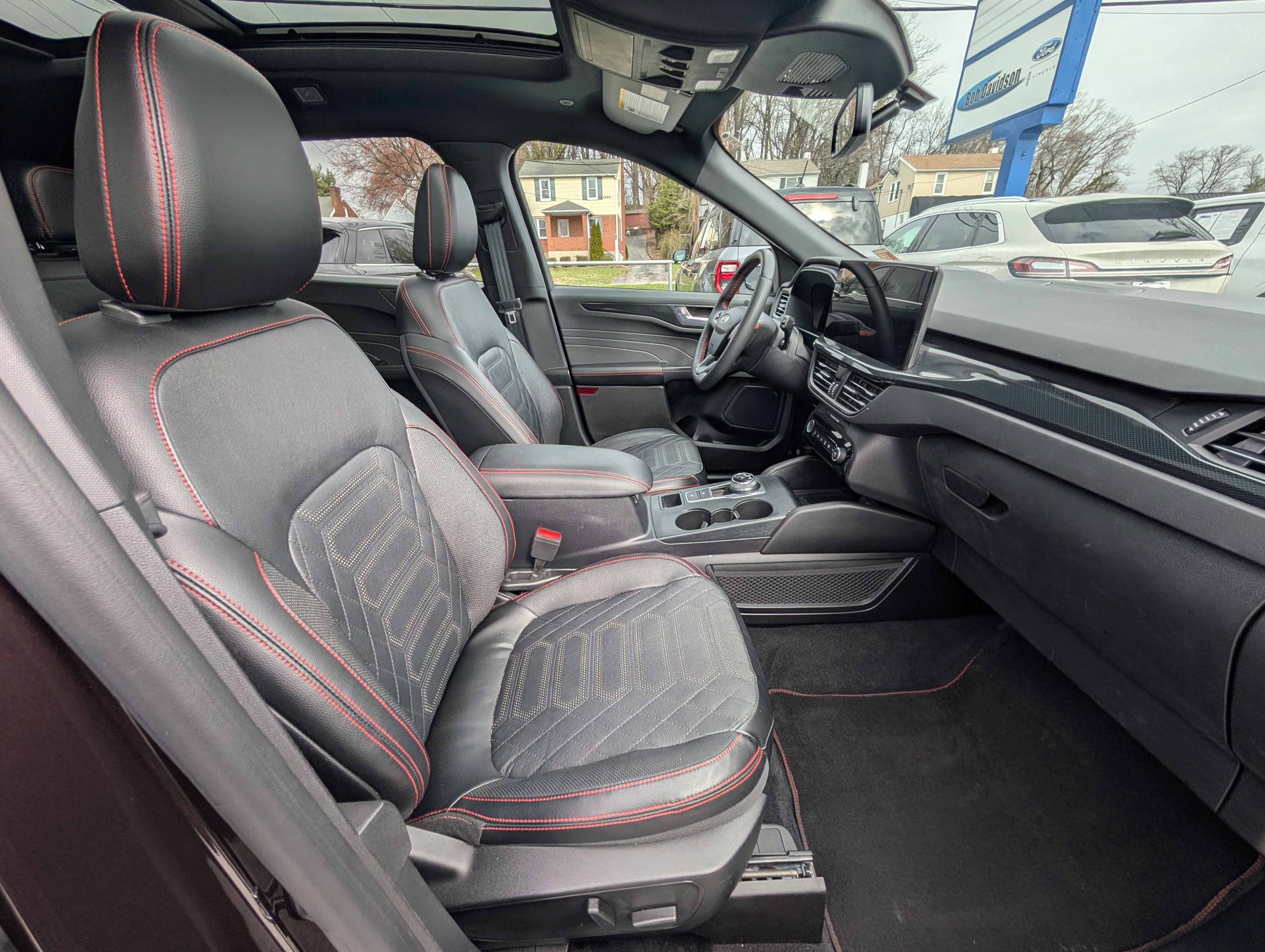 Certified 2023 Ford Escape ST-Line Elite w/ Premium Technology Package image 12