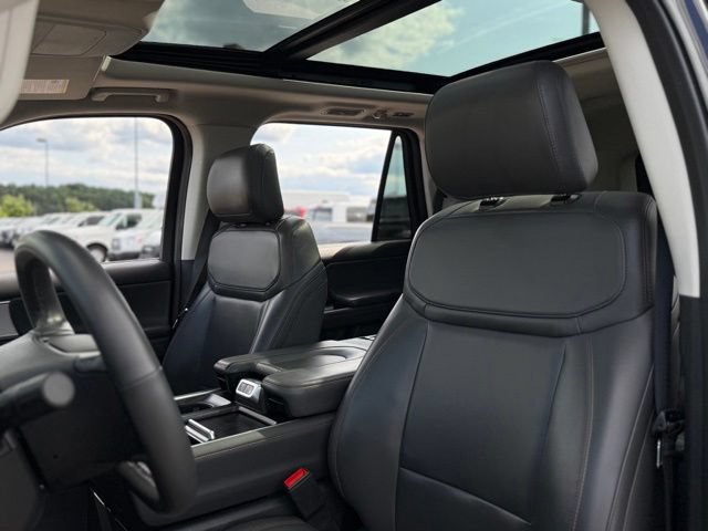 Certified 2025 Ford Expedition Active AWD/4WD image 16