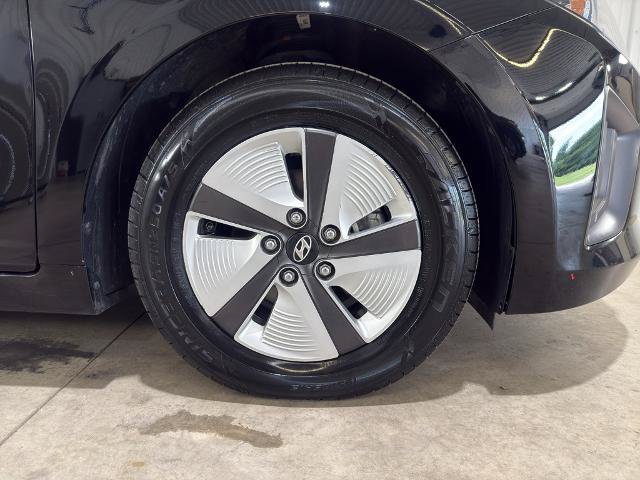 Used 2020 Hyundai Ioniq Blue FWD image 28