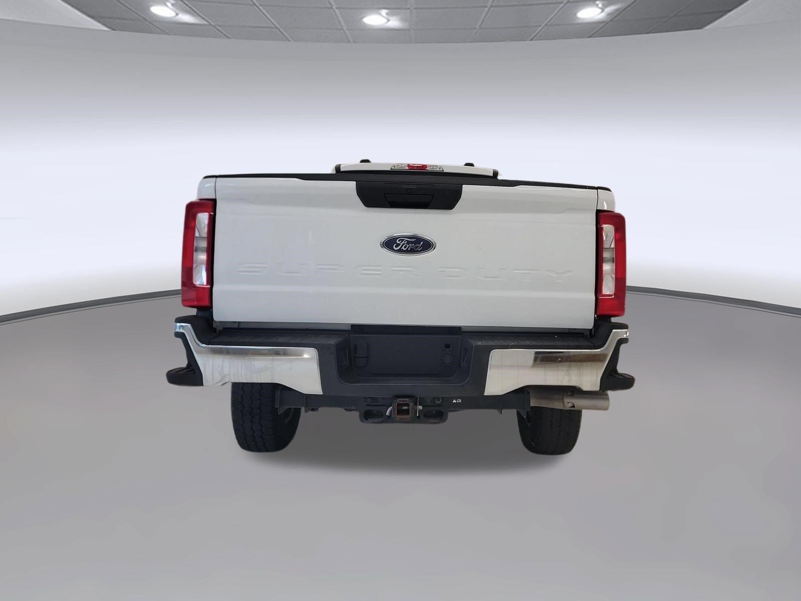 Certified 2025 Ford F250 XLT w/ FX4 Off-Road Package AWD/4WD image 8