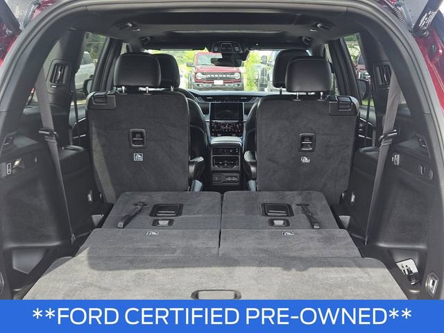 Used 2025 Jeep Grand Cherokee L Altitude RWD image 10