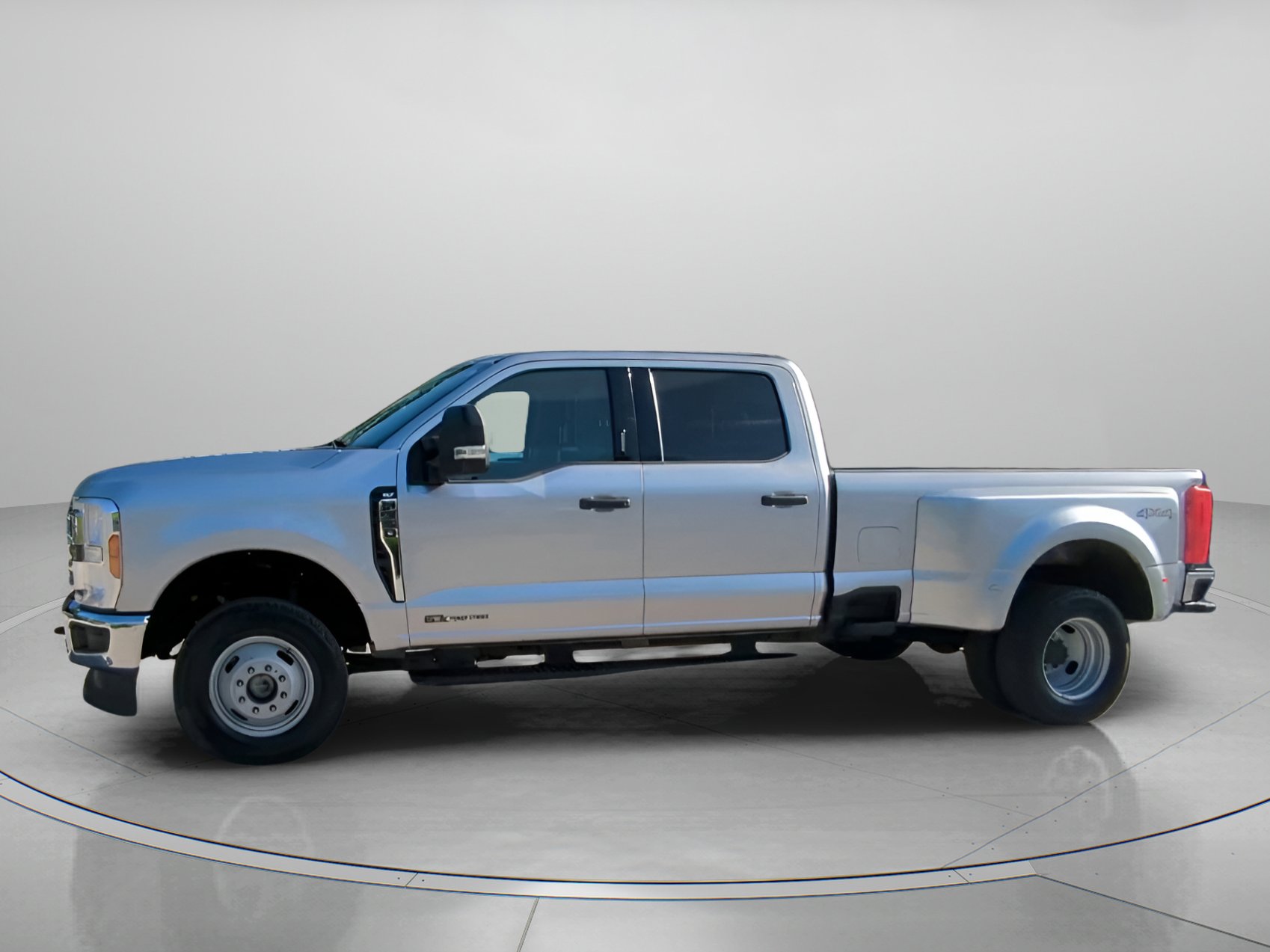 Certified 2024 Ford F350 XLT AWD/4WD image 15