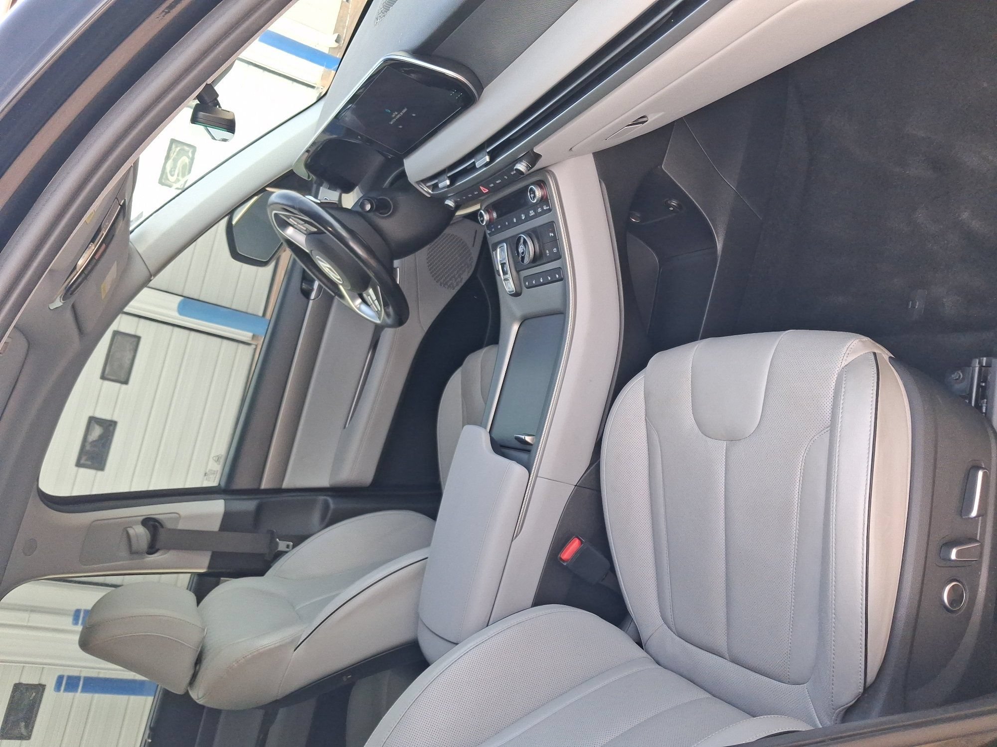 Used 2024 Hyundai Palisade SEL FWD image 15