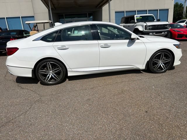 Used 2022 Honda Accord Touring image 2
