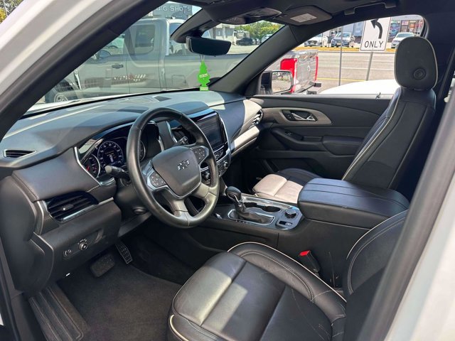 Used 2023 Chevrolet Traverse Premier w/ Redline Edition image 15