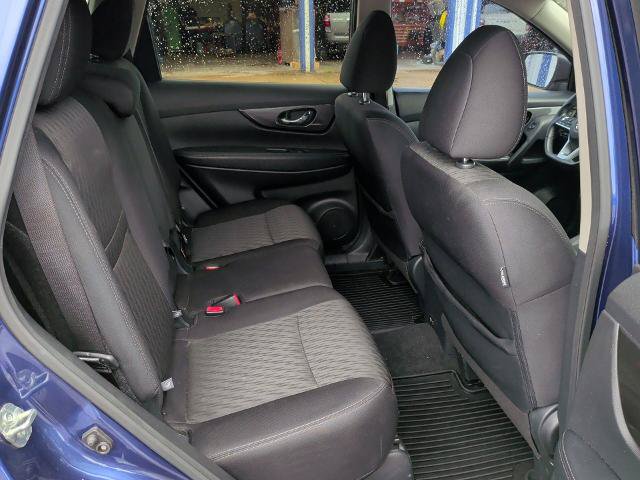 Used 2020 Nissan Rogue SV FWD image 21