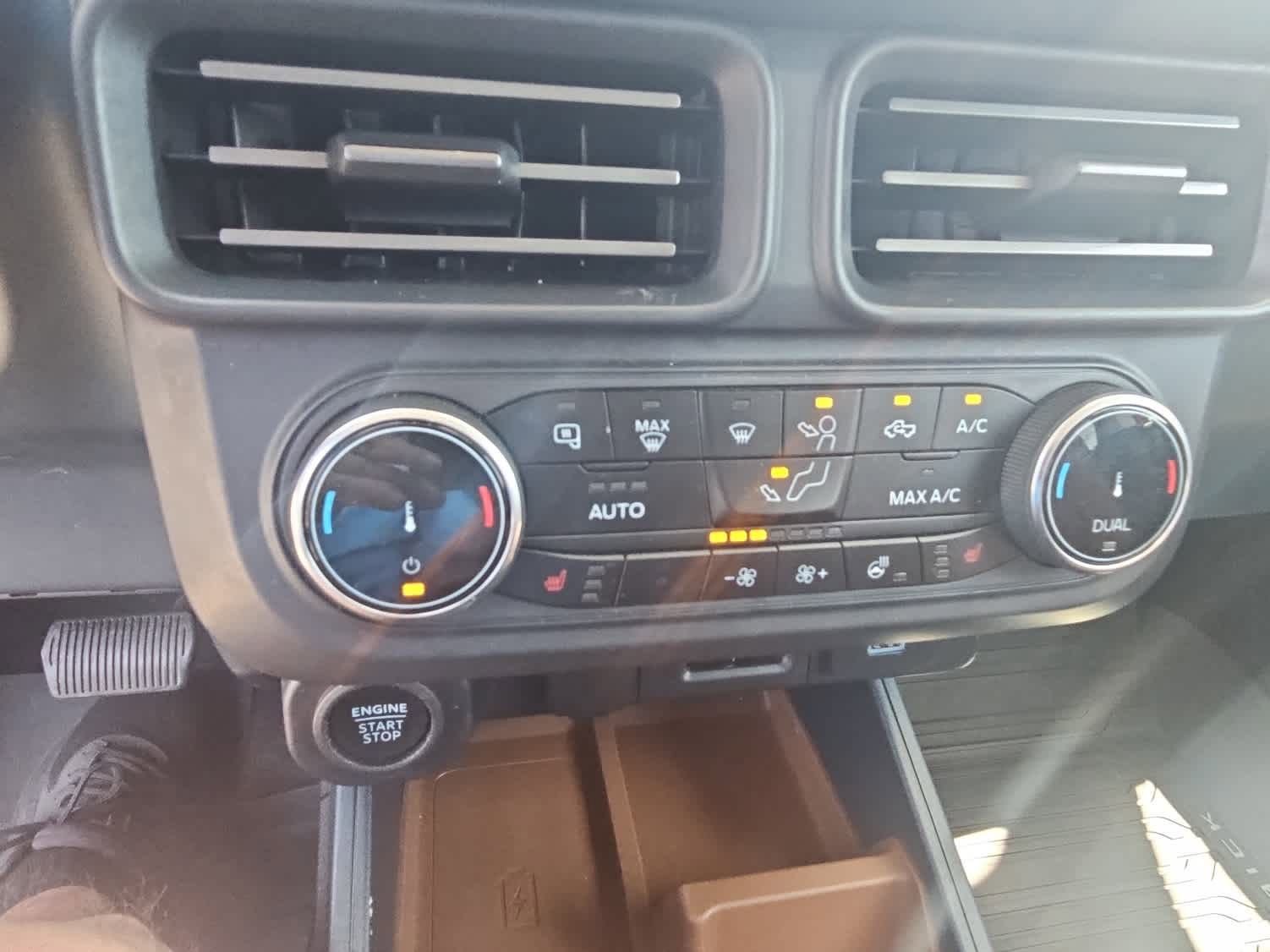 Certified 2024 Ford Maverick Lariat FWD image 17