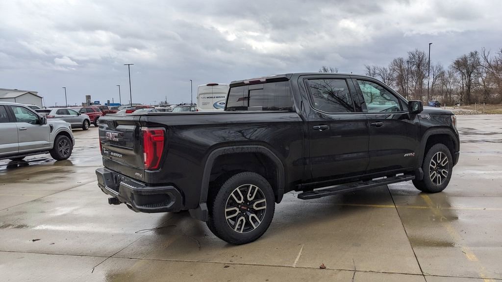 Used 2020 GMC Sierra 1500 AT4 w/ AT4 Premium Package image 3