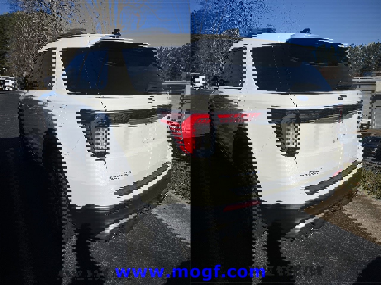 Certified 2025 Ford Explorer Platinum w/ Ultimate Package image 4