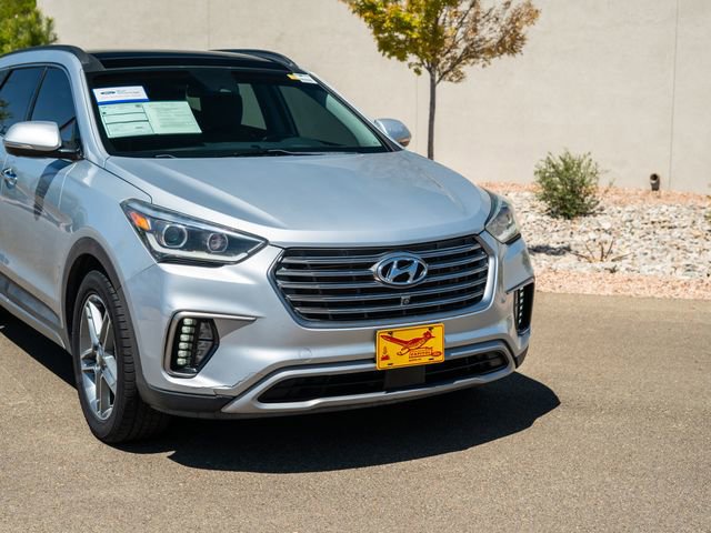 Used 2017 Hyundai Santa Fe Limited AWD/4WD image 2