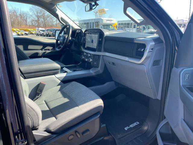 Certified 2022 Ford F150 XLT w/ Equipment Group 302A High image 8