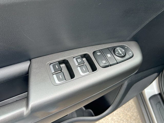 Used 2020 Kia Sportage LX AWD/4WD image 12