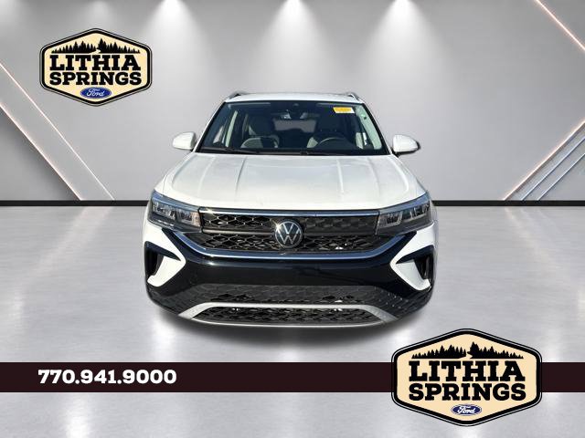 Used 2024 Volkswagen Taos SE FWD image 1